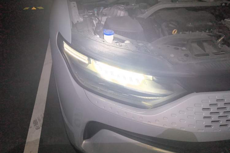 Used Leapmotor C11 2023 Range-Extended 180 Comfort Edition Right Front Headlight