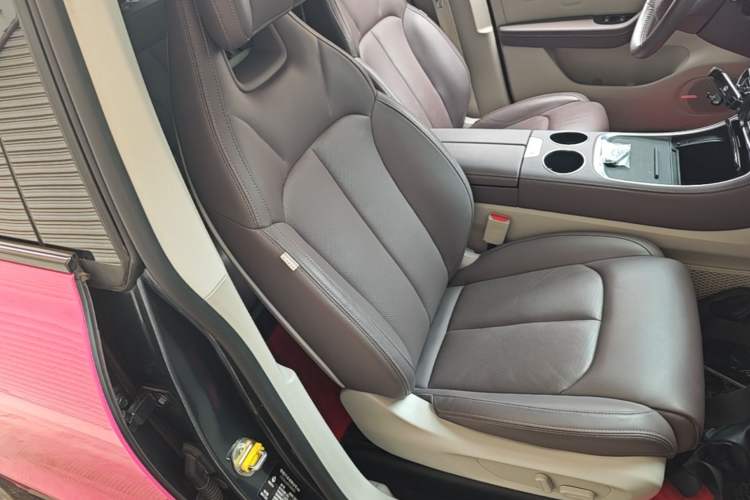 Used Leapmotor C11 2023 Extended-Range 285 Comfort Edition Right Front Seat