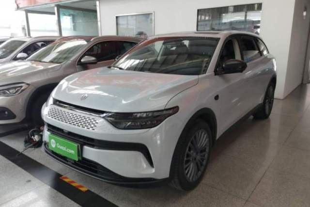 Ojetý Leapmotor C11 2023 Range-Extended 200 Comfort Edition