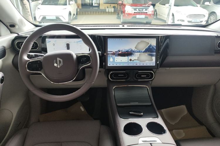 Used Leapmotor C11 2023 Pure Electric 500 Smart Edition Center Console
