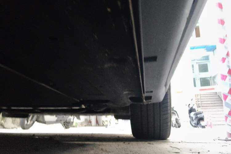 Used Leapmotor C11 2023 Range-Extended 180 Comfort Edition Chassis Rear Right