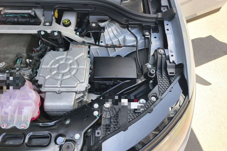 Used Leapmotor C11 2023 Extended-Range 285 Comfort Edition Engine Bay Left