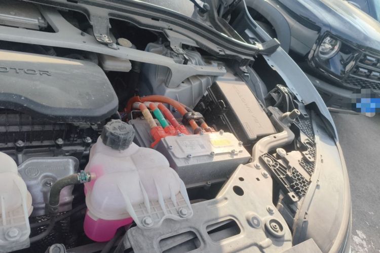 Used Leapmotor C11 2023 Range-Extended 300 Comfort Edition Engine Bay Left