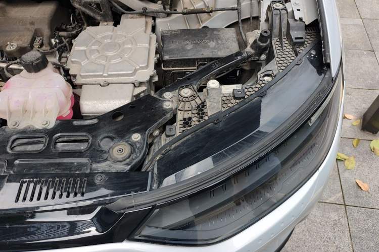 Used Leapmotor C11 2023 Range-Extended 180 Comfort Edition Engine Bay Left