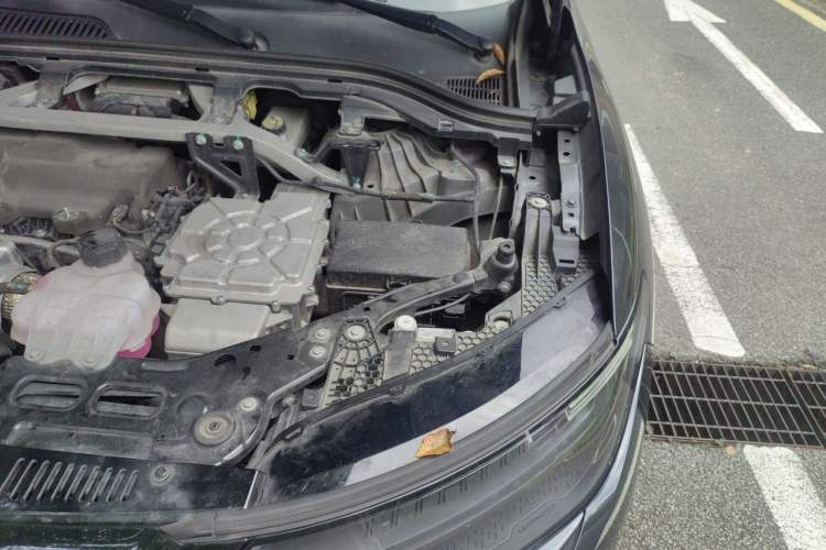 Used Leapmotor C11 2023 Extended-Range 285 Comfort Edition Engine Bay Left