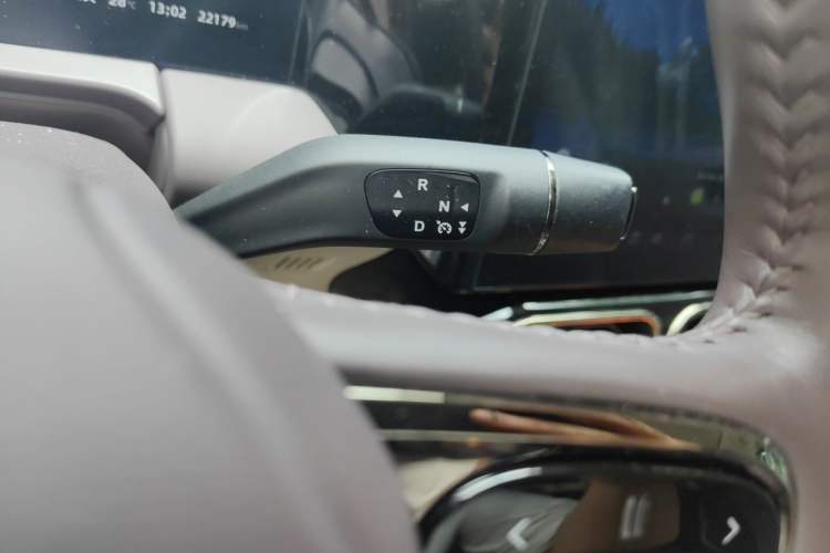 Used Leapmotor C11 2023 Range-Extended 285 Smart Enjoyment Edition Gear Lever
