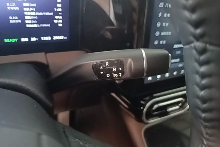 Used Leapmotor C11 2023 Range-Extended 180 Comfort Edition Gear Lever