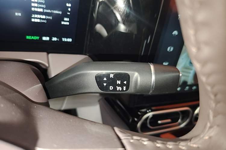 Used Leapmotor C11 2023 Pure Electric 500 Comfort Edition Gear Lever