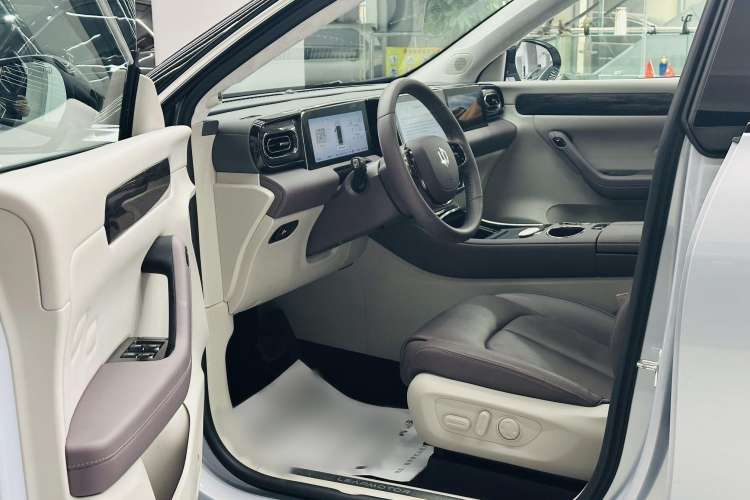 Used Leapmotor C11 2023 Range-Extended 285 Smart Enjoyment Edition Interior 5