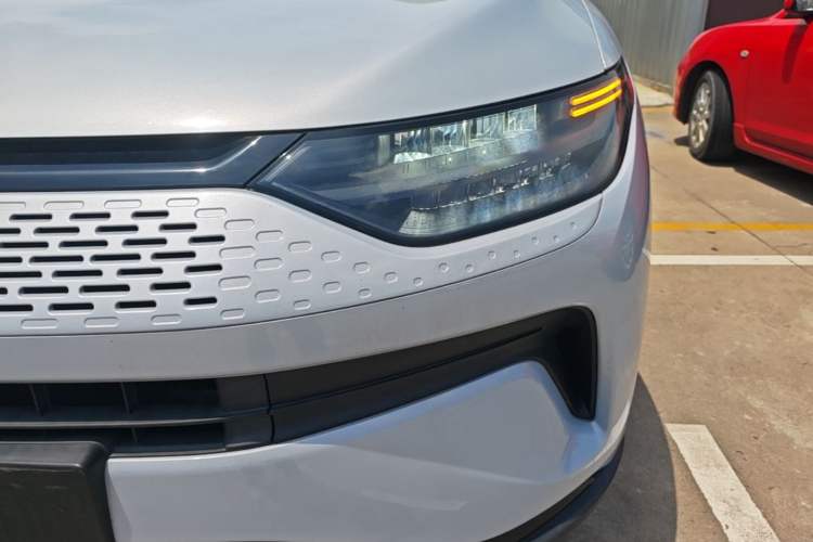 Used Leapmotor C11 2023 Range-Extended 180 Comfort Edition Left Front Headlight