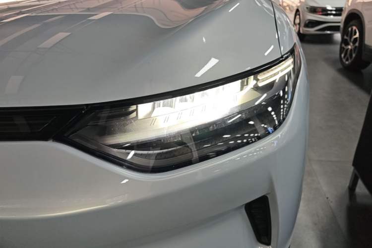 Used Leapmotor C11 2023 Pure Electric 500 Smart Edition Left Front Headlight