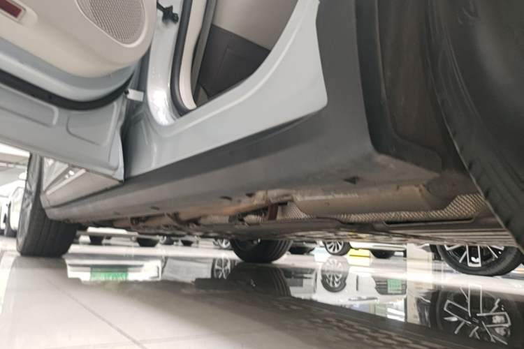 Used Leapmotor C11 2023 Range-Extended 300 Smart Enjoyment Edition Left Side Sill