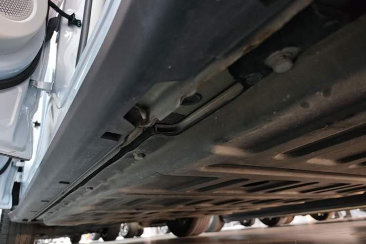 Used Leapmotor C11 2023 Pure Electric 500 Smart Edition Left Side Sill