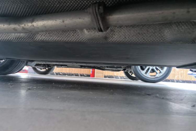 Used Leapmotor C11 2023 Range-Extended 180 Comfort Edition Left Side Sill
