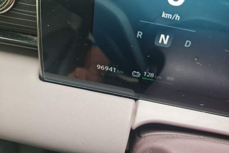Used Leapmotor C11 2023 Pure Electric 500 Smart Edition Odometer Close Up