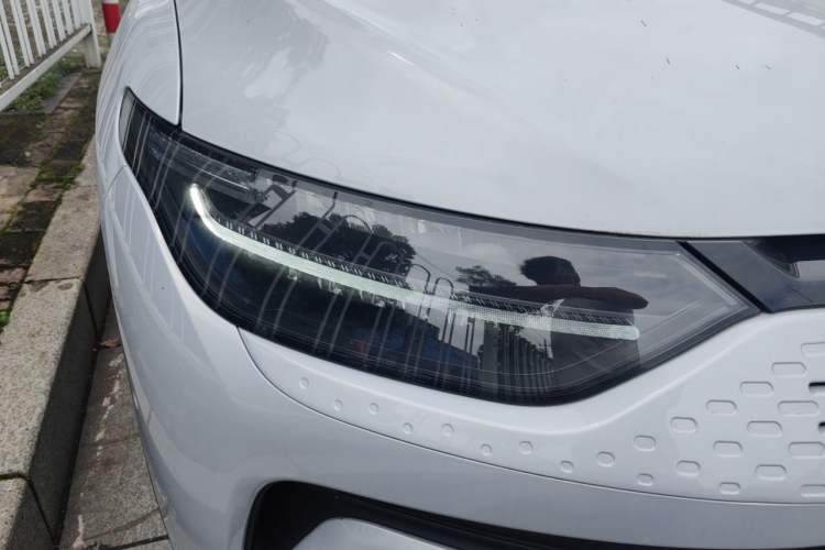 Used Leapmotor C11 2023 Range-Extended 285 Smart Enjoyment Edition Right Front Headlight