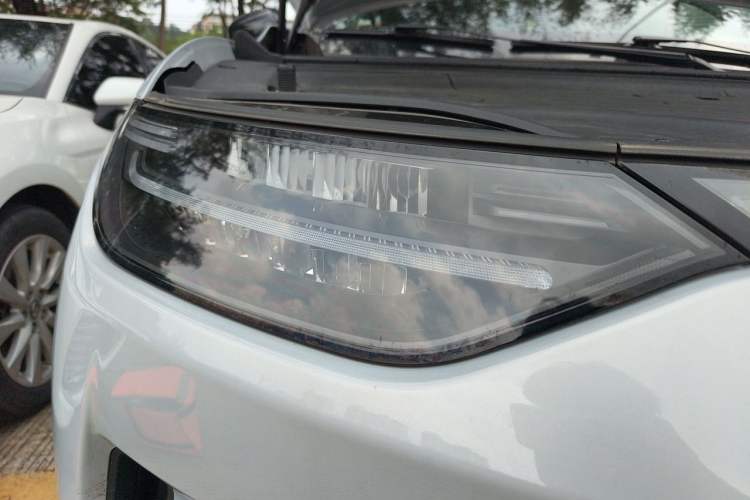 Used Leapmotor C11 2023 Pure Electric 650 ZhiXiang Edition Right Front Headlight