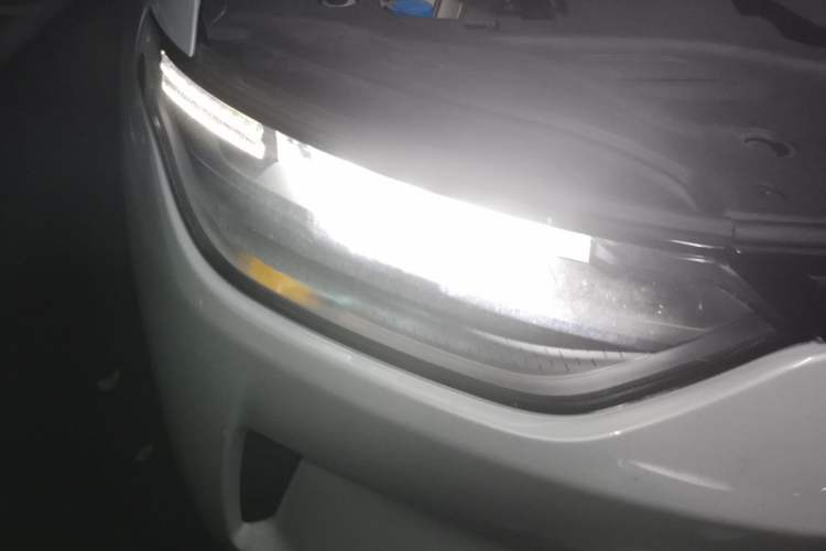 Used Leapmotor C11 2023 Pure Electric 500 Comfort Edition Right Front Headlight