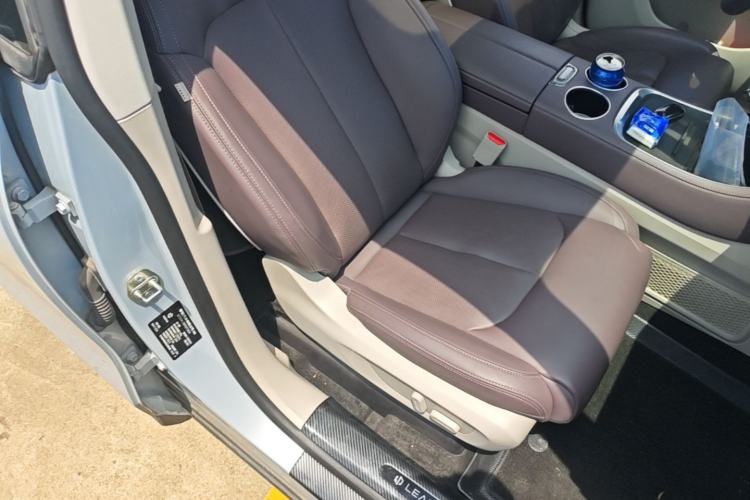 Used Leapmotor C11 2023 Range-Extended 180 Comfort Edition Right Front Seat