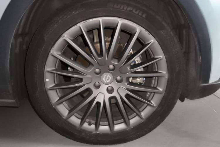 Used Leapmotor C11 2023 Range-Extended 180 Comfort Edition Right Front Wheel Hub
