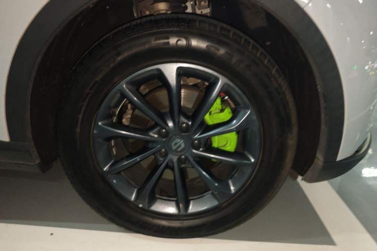 Used Leapmotor C11 2023 Range-Extended 180 Comfort Edition Right Front Wheel Hub