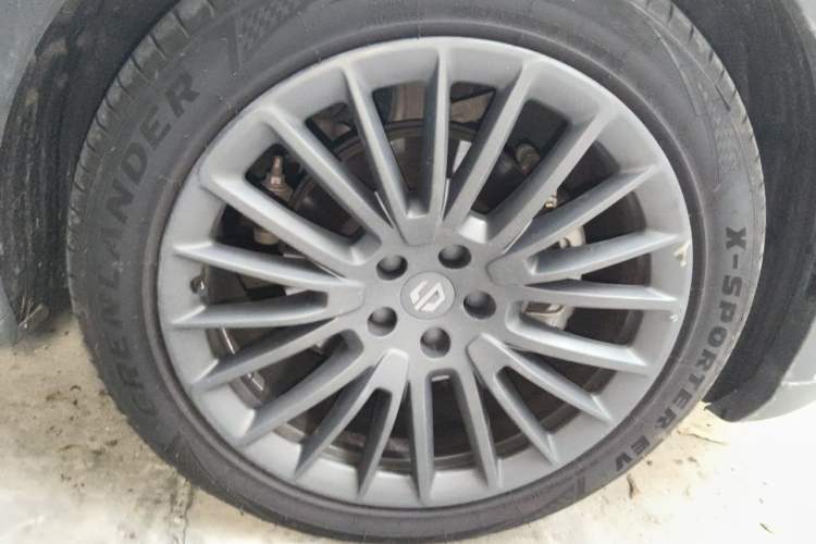 Used Leapmotor C11 2023 Range-Extended 180 Comfort Edition Right Front Wheel Hub