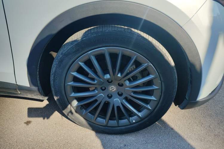 Used Leapmotor C11 2023 Extended-Range 285 Comfort Edition Right Front Wheel Hub