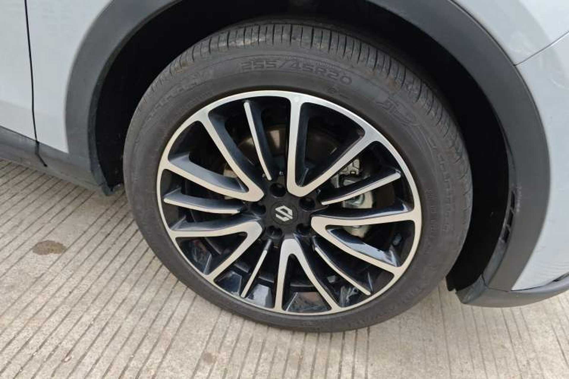 Used Leapmotor C11 2023 Range-Extended 180 Comfort Edition Right Front Wheel Hub
