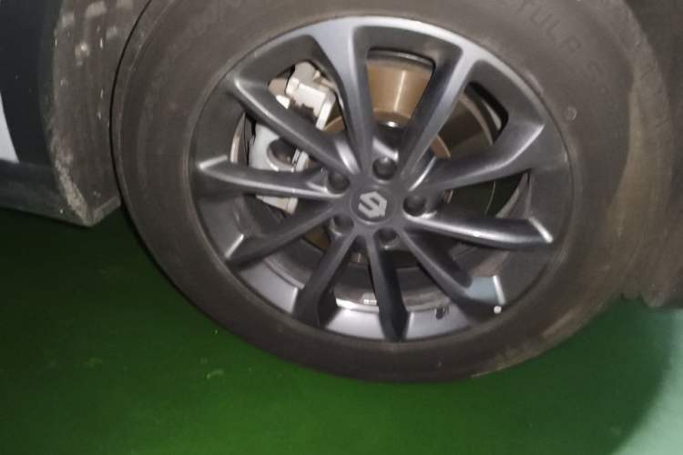 Used Leapmotor C11 2023 Pure Electric 500 Comfort Edition Right Front Wheel Hub