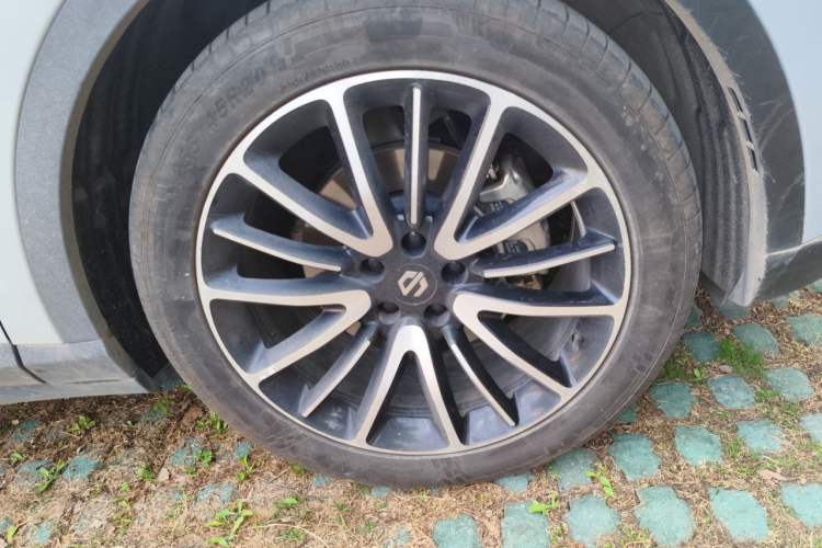 Used Leapmotor C11 2023 Range-Extended 180 Comfort Edition Right Front Wheel Hub