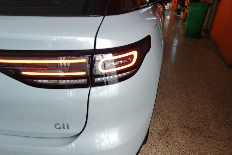 Used Leapmotor C11 2023 Pure Electric 500 Comfort Edition Right Rear Taillight