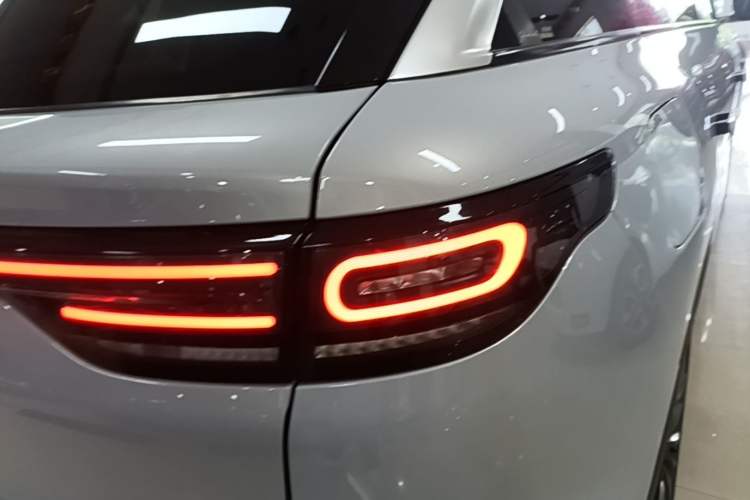 Used Leapmotor C11 2023 Range-Extended 285 Smart Enjoyment Edition Right Rear Taillight