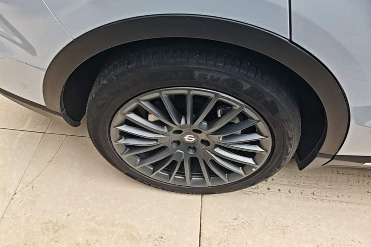 Used Leapmotor C11 2023 Range-Extended 285 Smart Enjoyment Edition Right Rear Wheel Hub