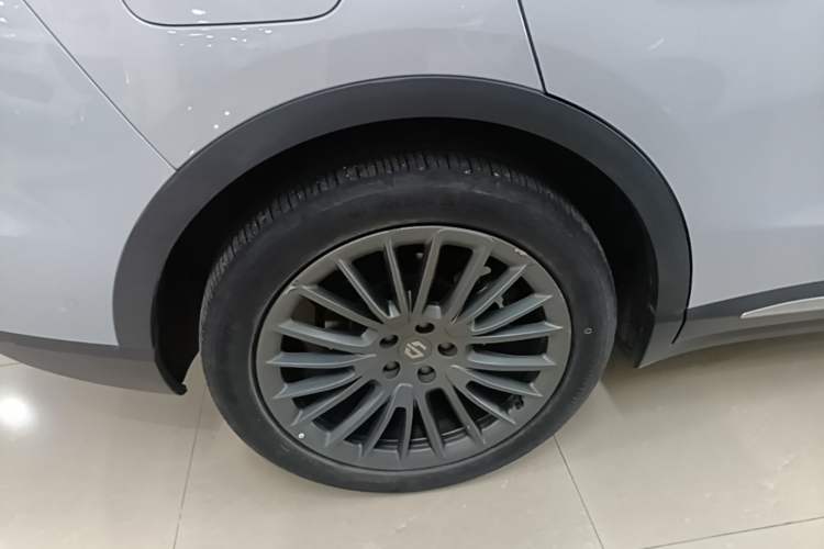 Used Leapmotor C11 2023 Range-Extended 285 Smart Enjoyment Edition Right Rear Wheel Hub