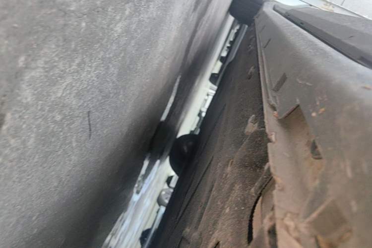 Used Leapmotor C11 2023 Pure Electric 500 Comfort Edition Right Side Sill