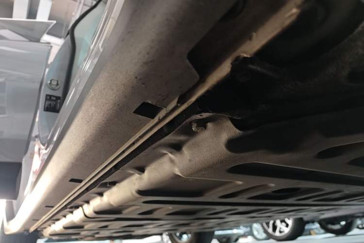 Used Leapmotor C11 2023 Pure Electric 500 Smart Edition Right Side Sill