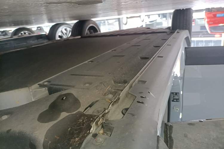 Used Leapmotor C11 2023 Range-Extended 200 Comfort Edition Right Side Sill