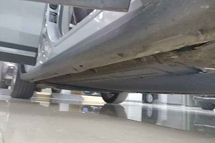 Used Leapmotor C11 2023 Range-Extended 285 Smart Enjoyment Edition Right Side Sill