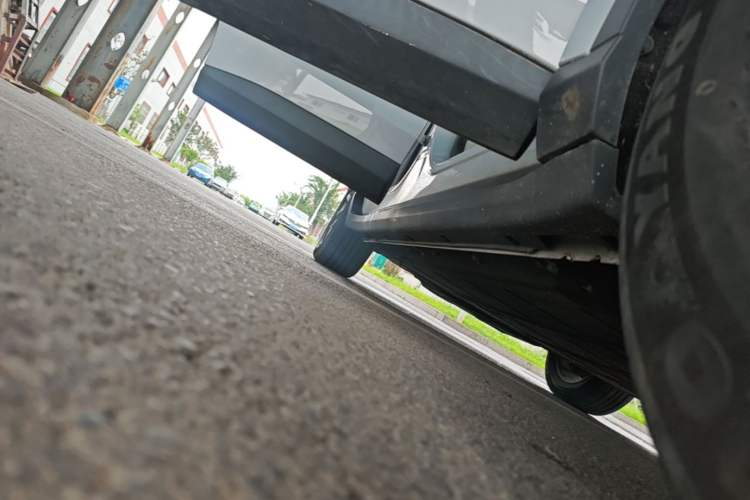 Used Leapmotor C11 2023 Pure Electric 500 Comfort Edition Right Side Sill