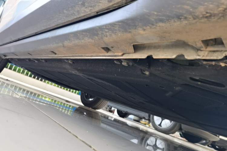 Used Leapmotor C11 2023 Pure Electric 500 Comfort Edition Right Side Sill