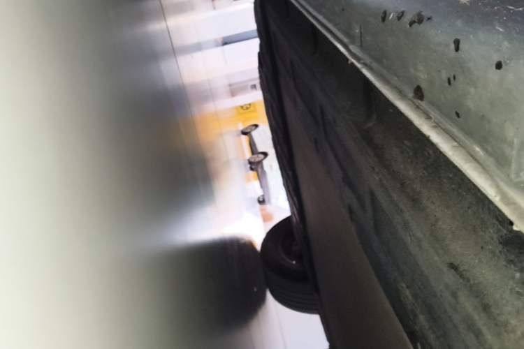 Used Leapmotor C11 2023 Range-Extended 180 Comfort Edition Right Side Sill