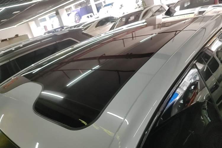 Used Leapmotor C11 2023 Range-Extended 200 Comfort Edition Roof