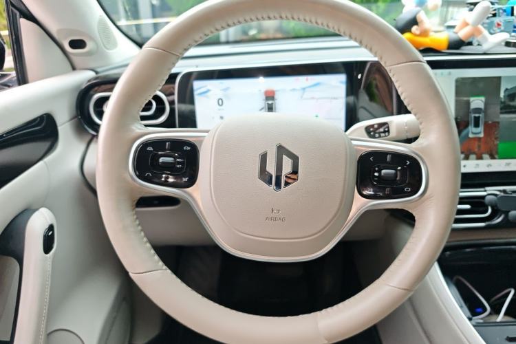 Used Leapmotor C11 2023 Range-Extended 180 Comfort Edition Steering Wheel