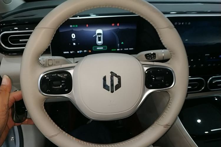 Used Leapmotor C11 2023 Range-Extended 180 Comfort Edition Steering Wheel