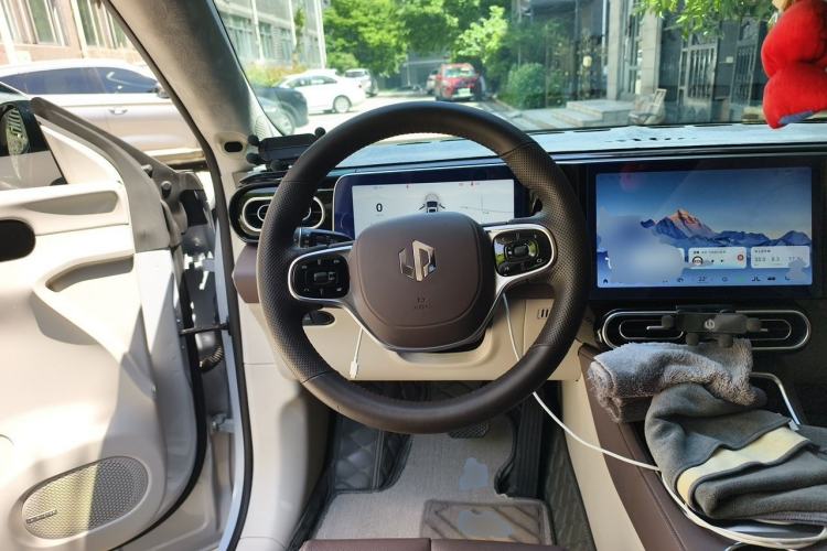 Used Leapmotor C11 2023 Extended-Range 285 Comfort Edition Steering Wheel