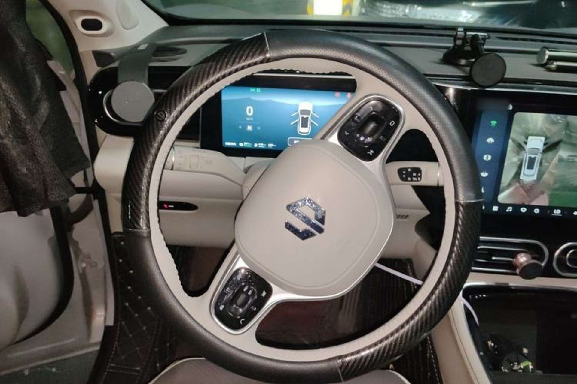 Used Leapmotor C11 2023 Extended-Range 285 Comfort Edition Steering Wheel