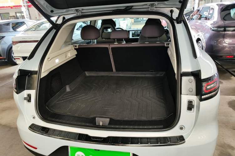 Used Leapmotor C11 2023 Pure Electric 500 Smart Edition Trunk