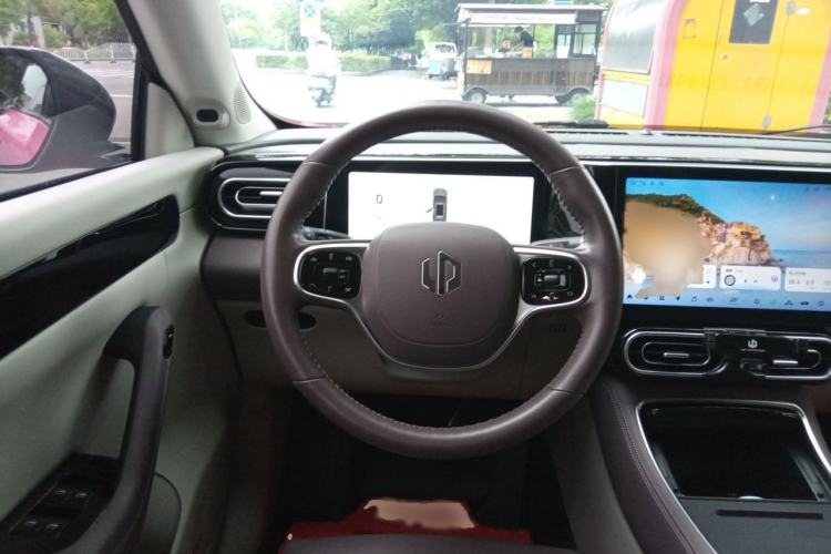Used Leapmotor C11 2023 Extended-Range 285 Comfort Edition Steering Wheel