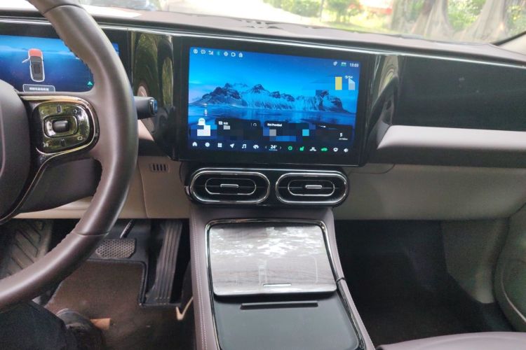 Used Leapmotor C11 2023 Range-Extended 285 Smart Enjoyment Edition Audio And AC Panel