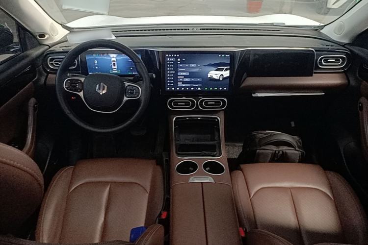 Used Leapmotor C11 2023 Pure Electric 500 Comfort Edition Center Console
